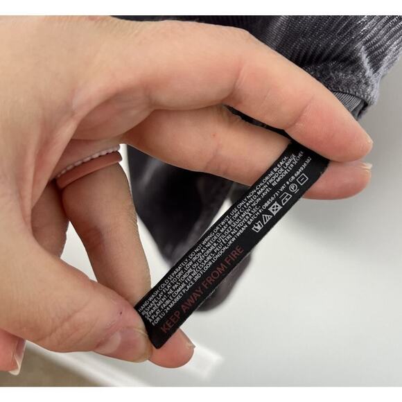 UO Out From Under Shayla Velvet Plunging Bodysuit Size Medium Gray Grey Women’s - Picture 7 of 9